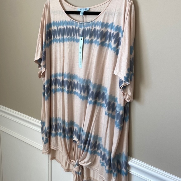 NWT Plus Size Tie Dye Top - 2XL - Picture 2 of 6